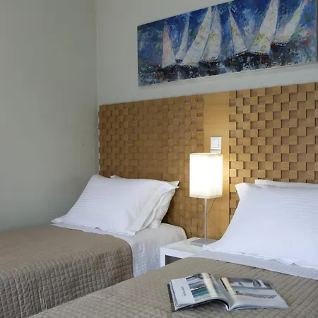 别墅 Gialos Fternon